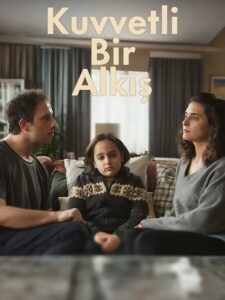 مشاهدة مسلسل تصفيق حار Kuvvetli Bir Alkis الحلقة 6 مترجمة